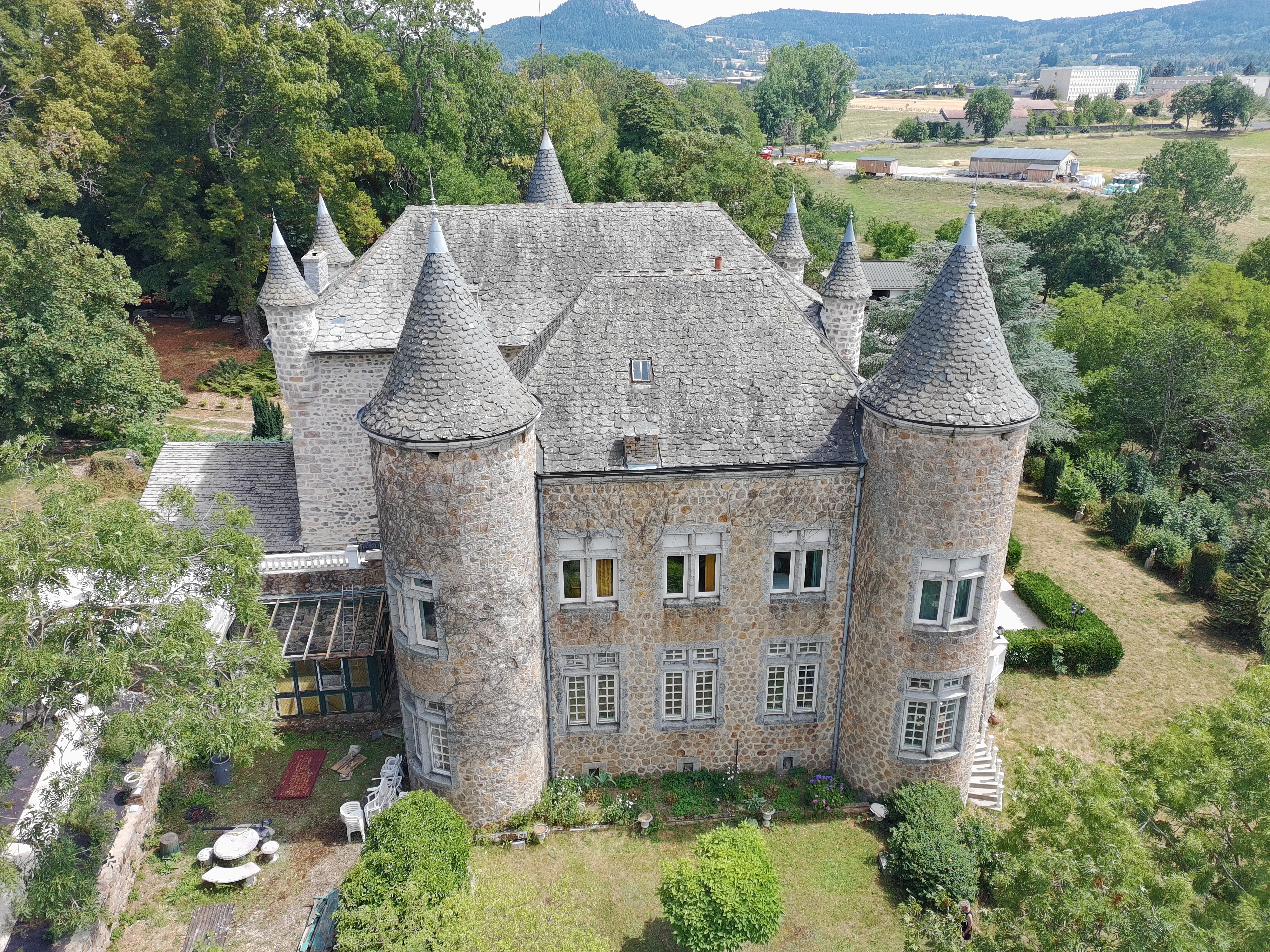 Les toitures et les tours